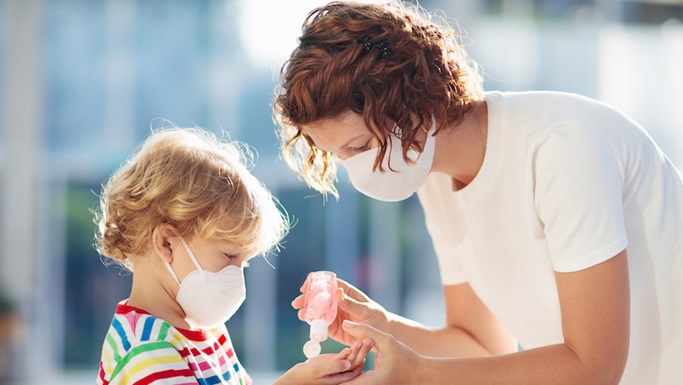 INTERVIEW D’UNE ASSISTANTE MATERNELLE – 8 QUESTIONS À POSER POUR ASSURER LA SÉCURITÉ DE VOTRE ENFANT